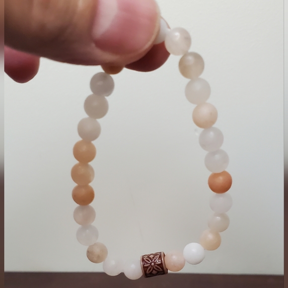 Pink Adventurine Crystal Bracelet - Picture 8 of 8